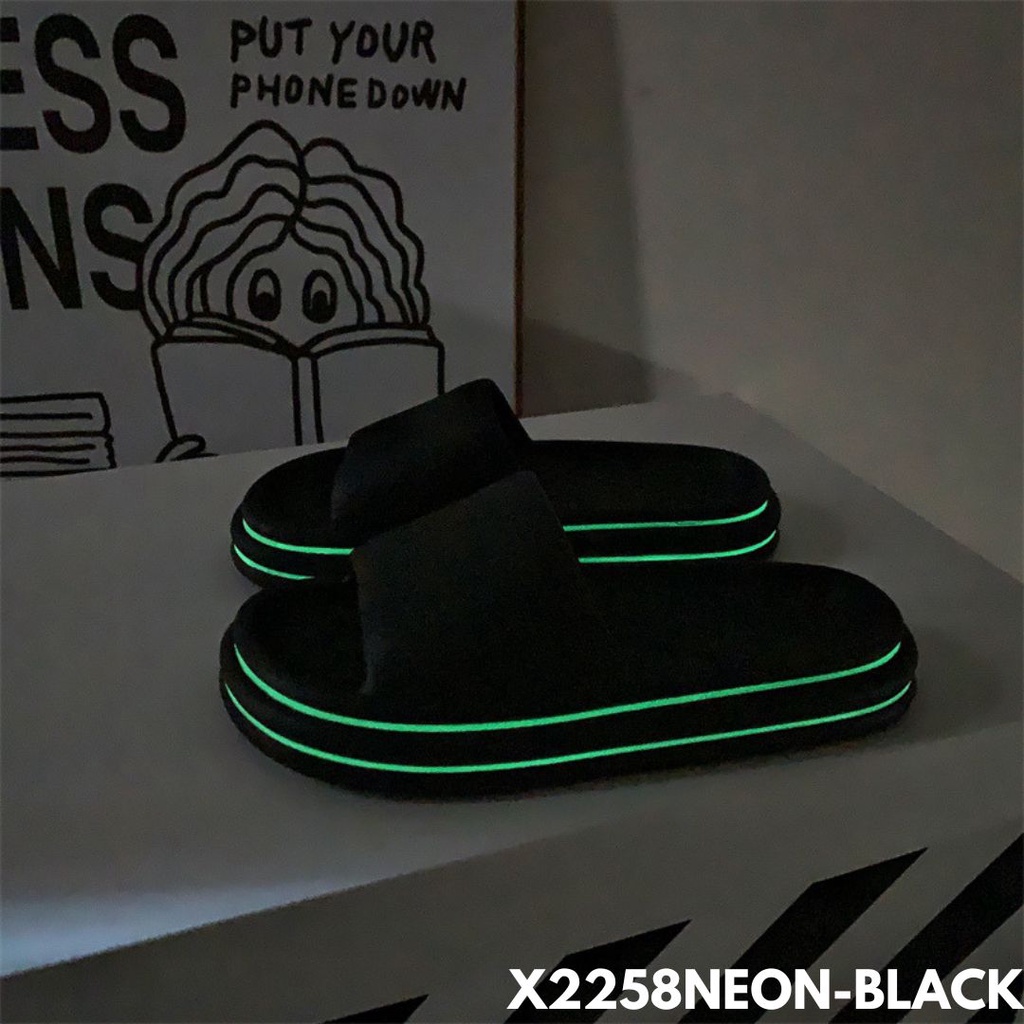 SANDAL PASANGAN KEKINIAN POLOS GLOW IN THE DARK LINE STYLE BAHAN RUBBER IMPORT 2258NEON