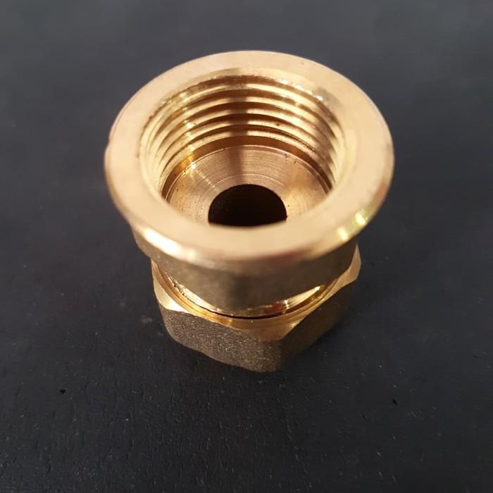 Vlok Sok Kuningan/Soket Drat Dalam Air Panas 1/2"X16Mm 008