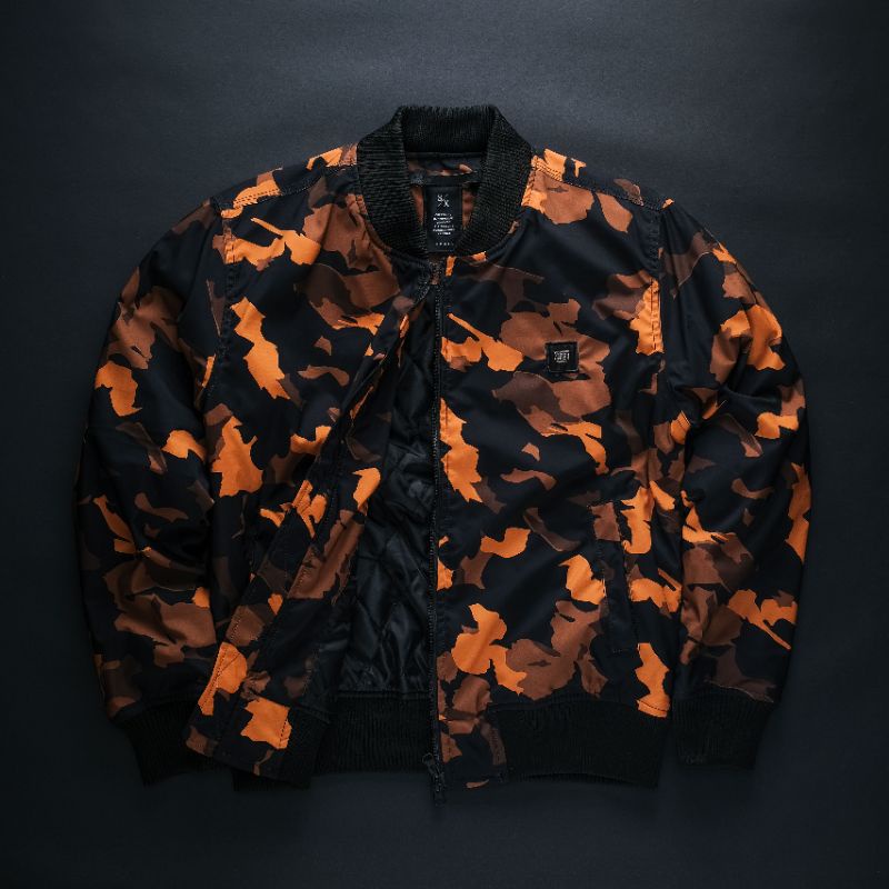SIXPAX MERICAN BOMBER BLACK