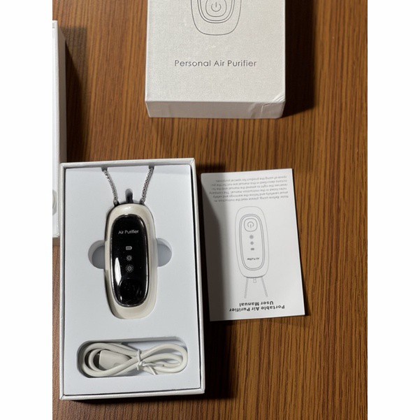 TERBARU MINI AIR PURIFIER/AIR PURIFIER KALUNG MINI PERSONAL PORTABLE PEMBERSIH - Putih