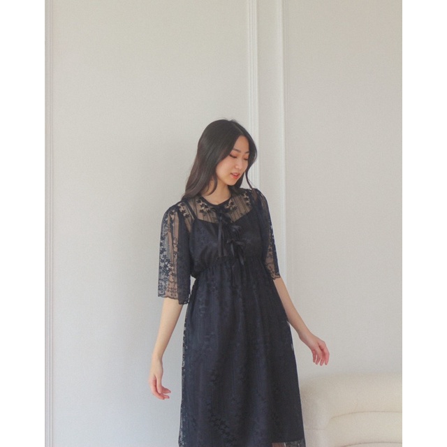 KANON - Rapunzel Lace Dress - Dress pesta brukat midi dengan inner tanktop dress satin model qipao