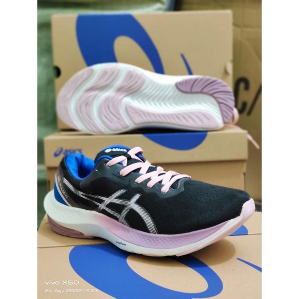 sepatu running /volleyball