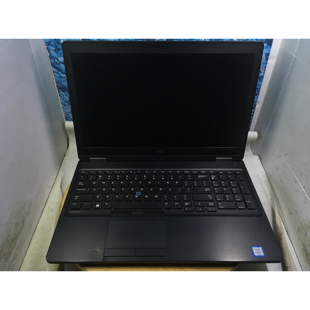 DELL PRECISION 3520 I7 6820HQ 256GB SSD 32GB RAM NIVIDIA QUADRO