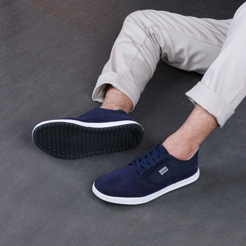 Sepatu Sneakers Casual Pria Original Kuzatura | KZS 618