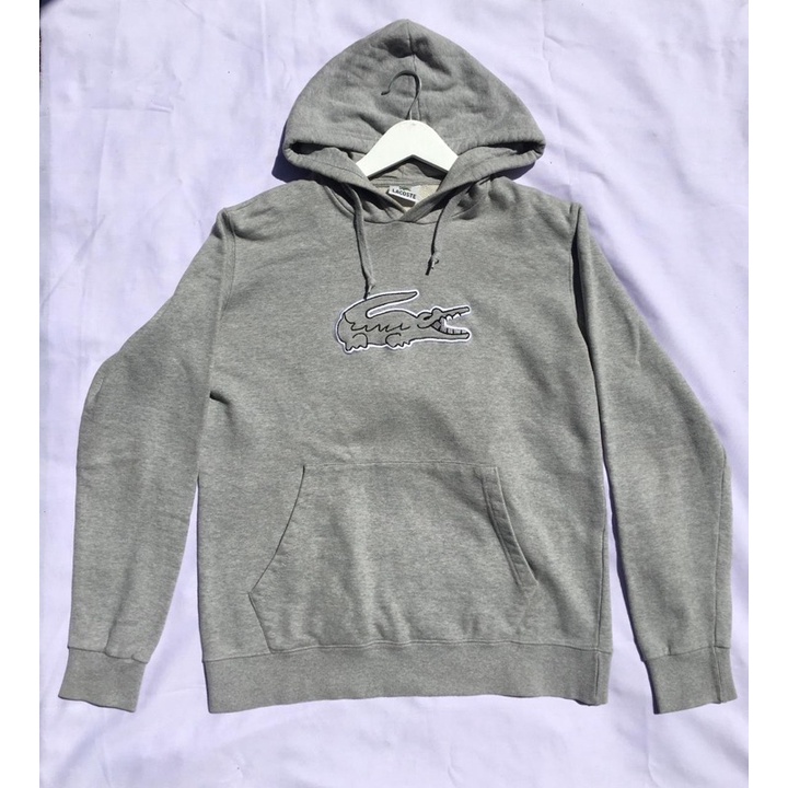 hoodie lacoste on grey / abu abu logo warna sama size L (SOLD)