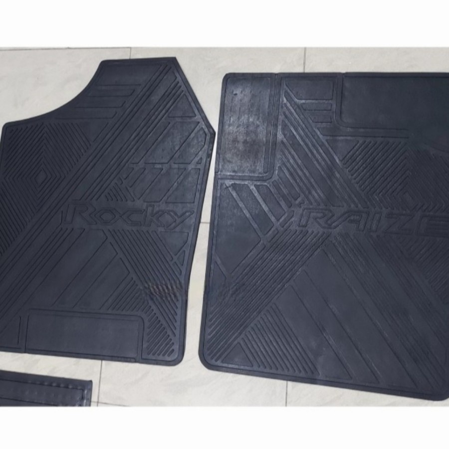 Viral  Karpet Karet Toyota Raize 2021 / Karpet Lantai Raize 2021 Fullset