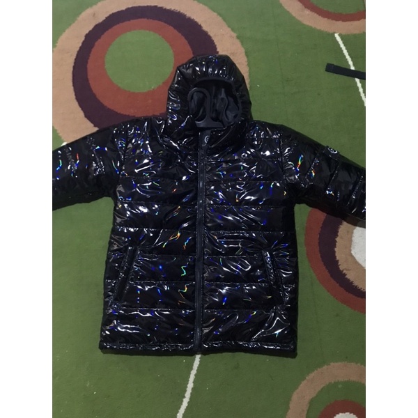 JAKET GELEMBUNG OUTFIRM HOLOGRAM