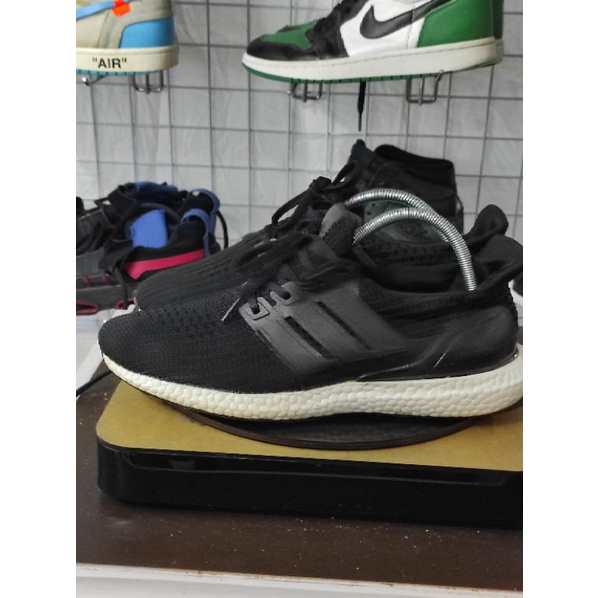 Sepatu second brended