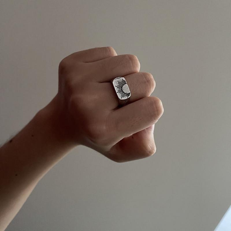 Cincin Desain Matahari Terbit Gaya Vintage Hip-Hop Untuk Pria