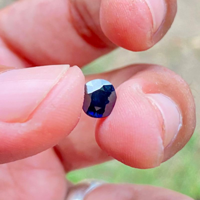 Royal Blue Sapphire Srilanka