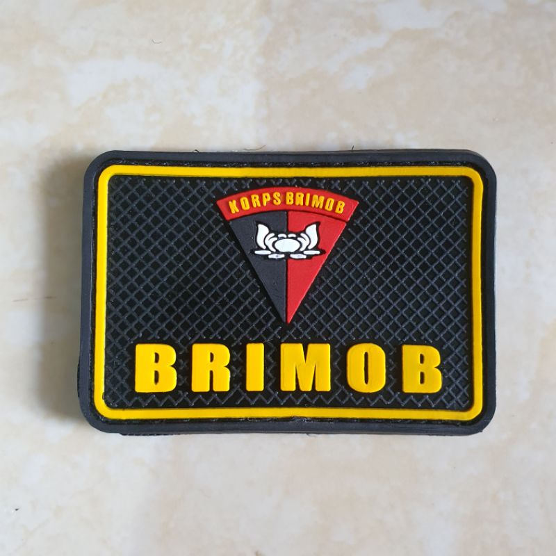 patch rubber logo korps brimob kotak lis kuning / polisi / polri / police / tempelan emblem karet velcro