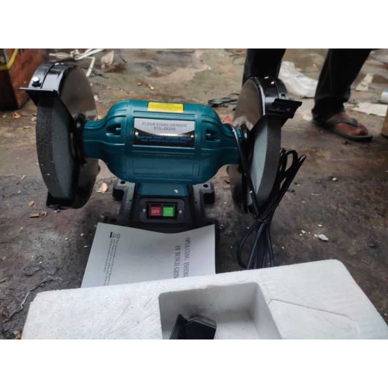 Mesin gerinda OPT 8 inch bench