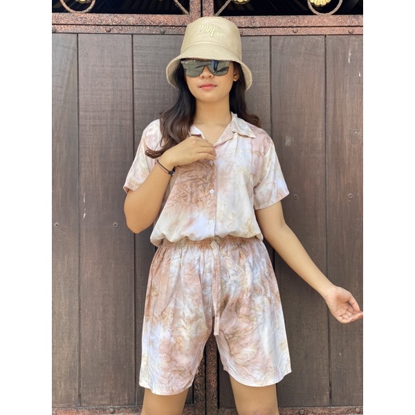 One Set Piyama Celana Pendek (Hotpants)