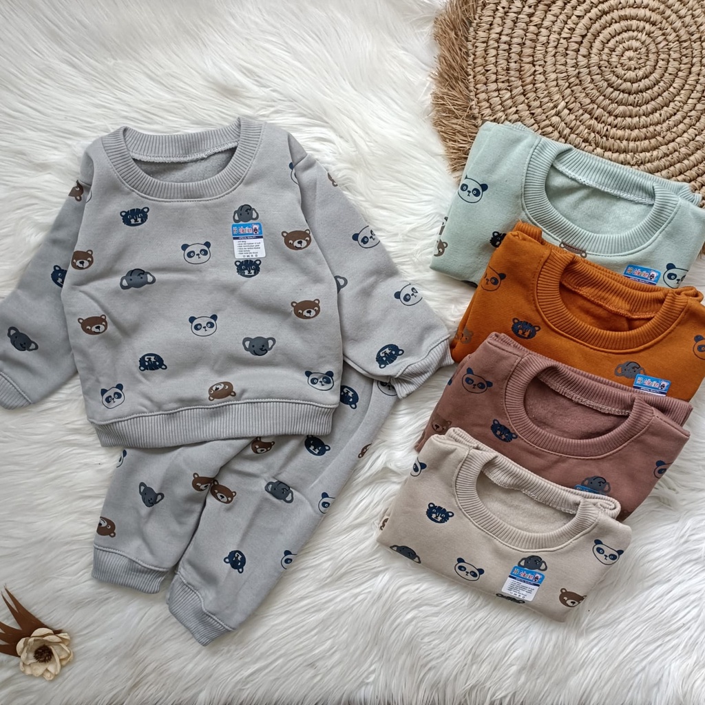 Setelan fleece bayi motif pandaa 3-12 bulan