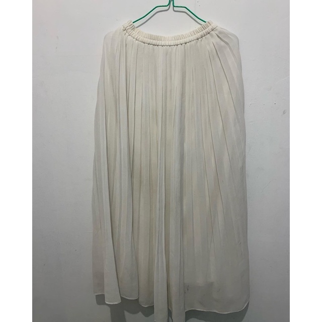 preloved rok panjang uniqlo