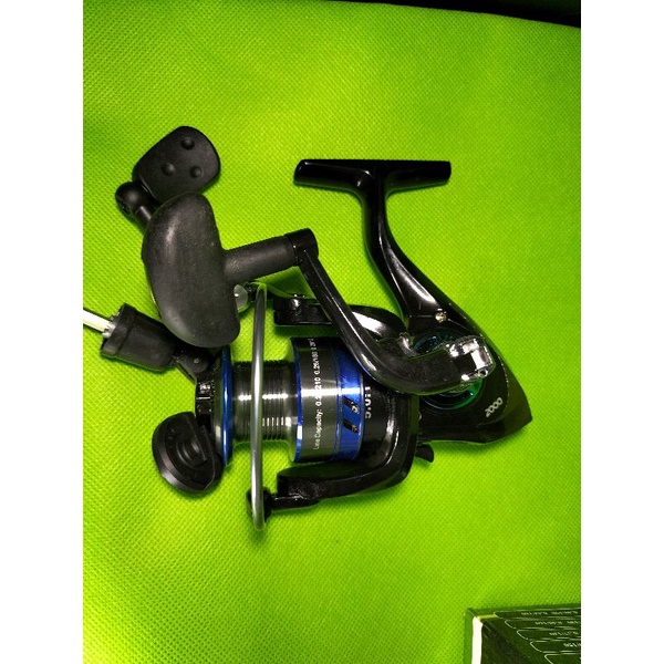 Reel Pancing Seri Daido 2000