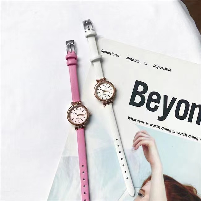 Jam Tangan Wanita Casual Kecil Analog Quartz Fashion Strap Pu Gaya Retro