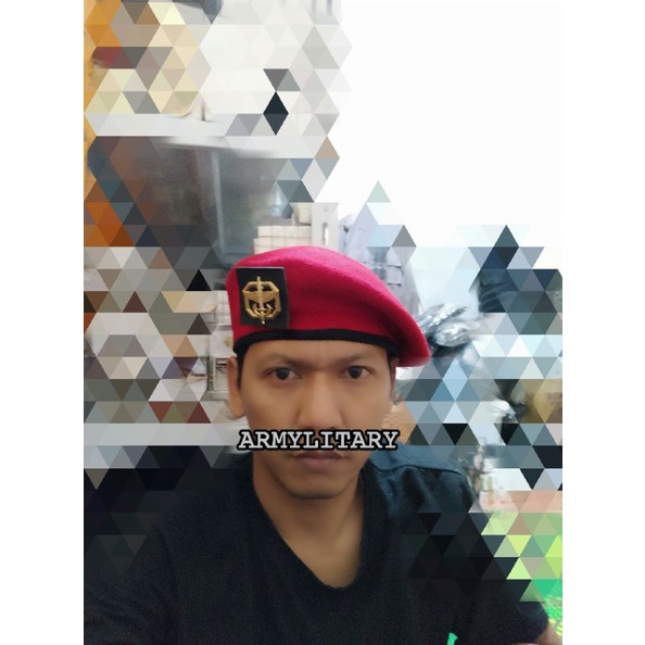 PIN DAN BARET MERAH KOPASUS