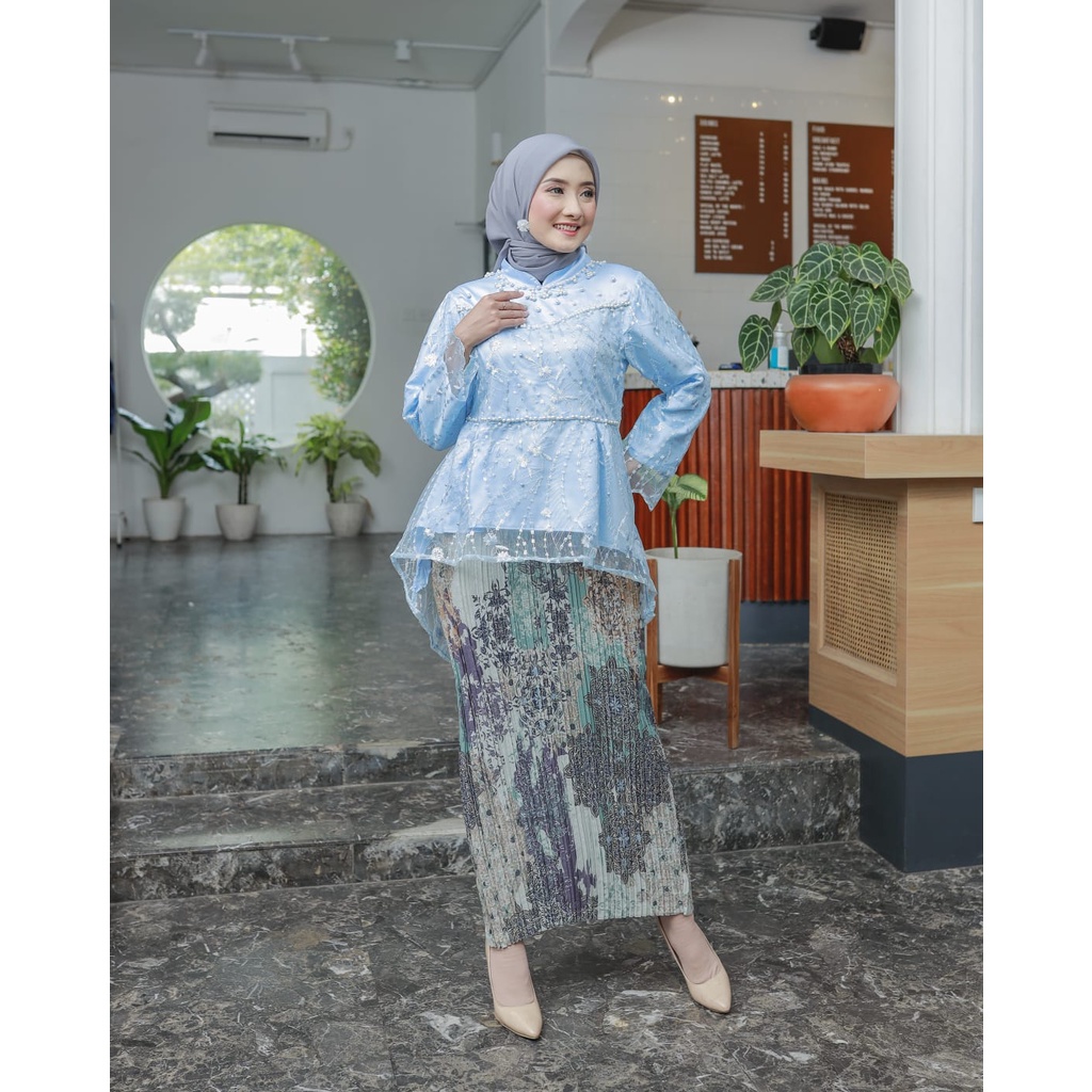 Vanriz Kebaya-Set Kebaya Tile Angela Rok Plisket