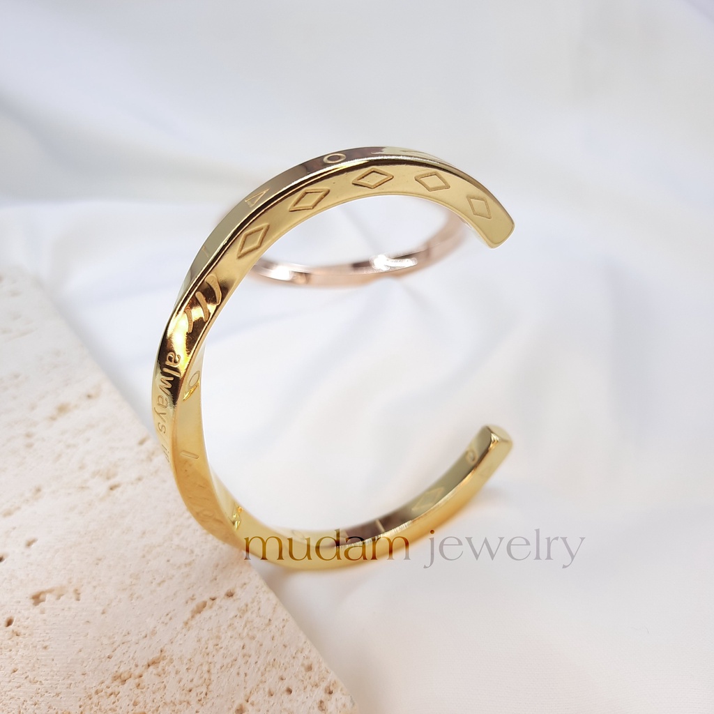 Gelang Unisex ( Untuk Wanita dan Pria ) Model Classic Spiral Tersedia Warna Rose Gold dan Gold