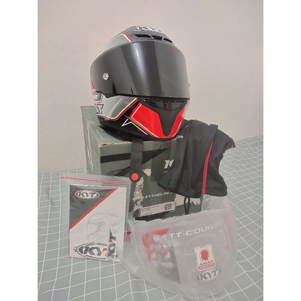 helm KYT TT course tourist red