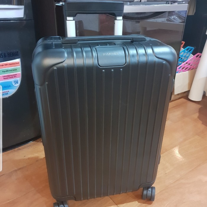 [ORIGINAL] RIMOWA ESSENTIAL CABIN SIZE