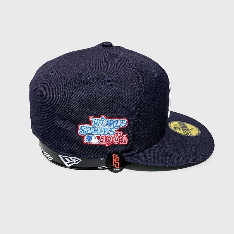 TOPI NEW ERA ORIGINAL 5950 WS 1984 DETROIT TIGERS NAVY UV PAISLEY