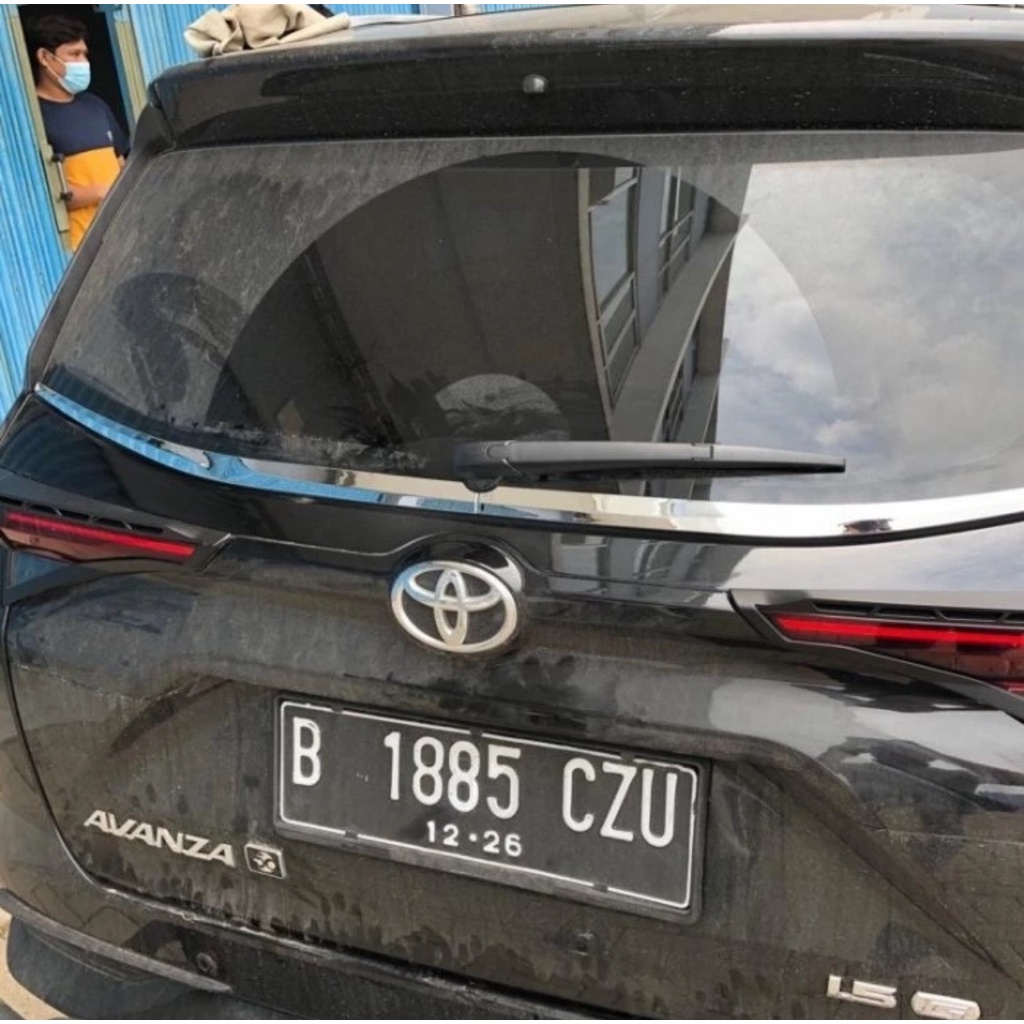 List Kaca belakang Chrome Avanza/Veloz/Xenia 2022