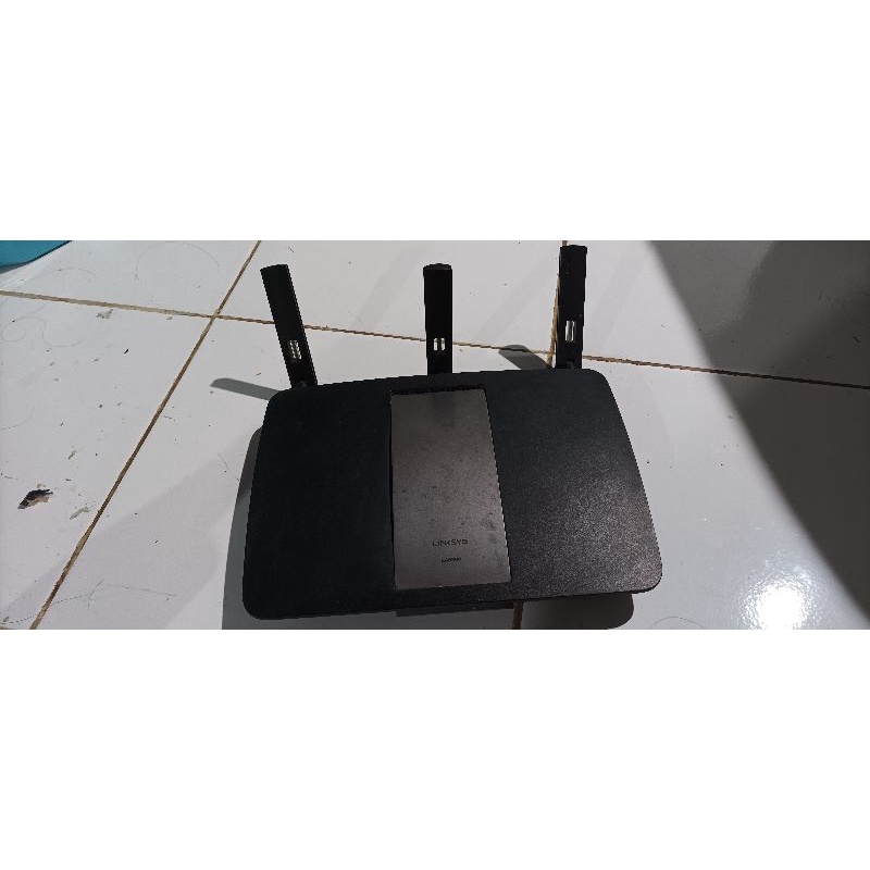 LINKSYS EA6900 V.1