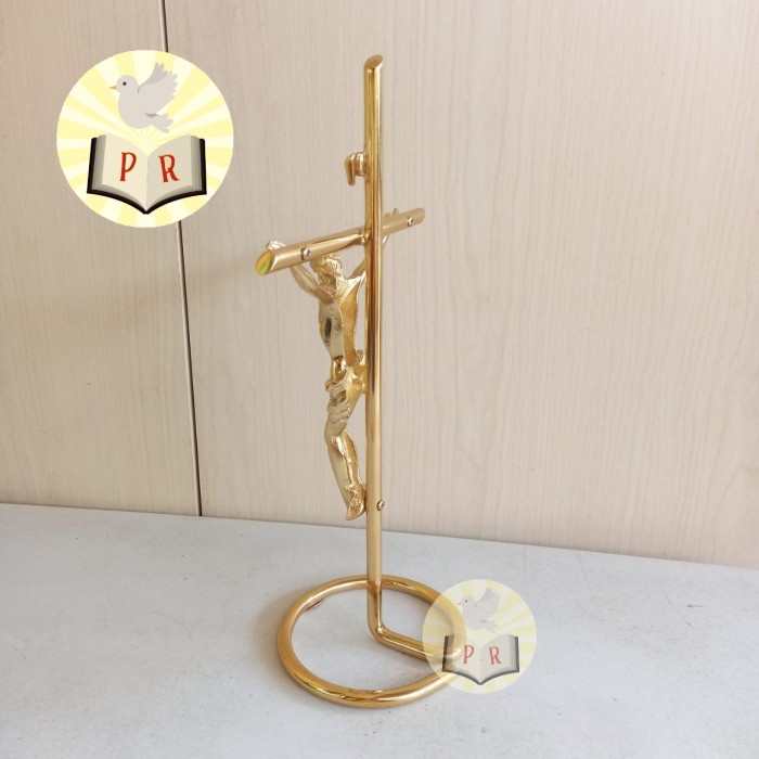 

Salib Meja Salib Duduk Bahan Kuningan - Meja Lingkar Besar Warna Emas