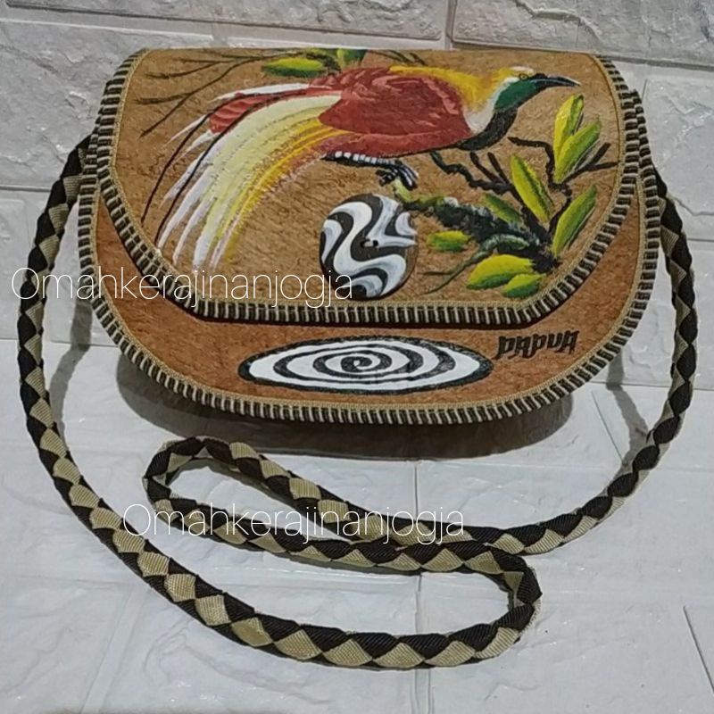 Tas Kulit Khas Papua, Tas Papua