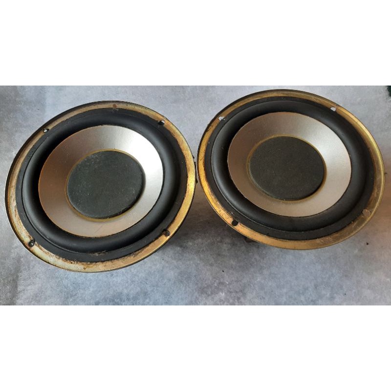 Speaker Bekas LG