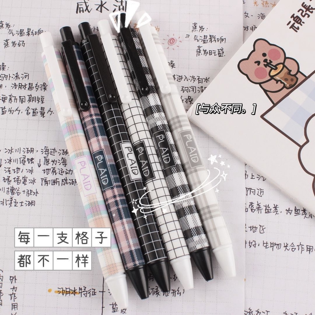 

Pulpen Mekanik Plaid Aesthetic Korea 0.5mm Pena Cetek