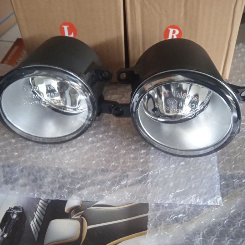 LAMPU FOGLAMP /LAMPU KABUT ORIGINAL VALEO  AVANZA LAMA 2004-2011