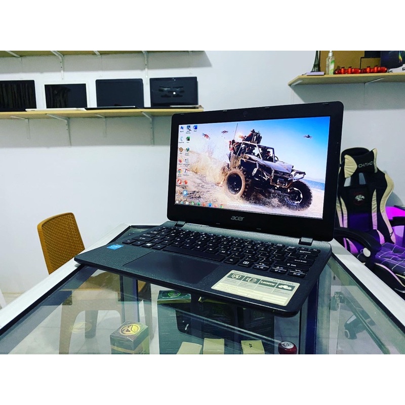 Acer ES1-131 Laptop