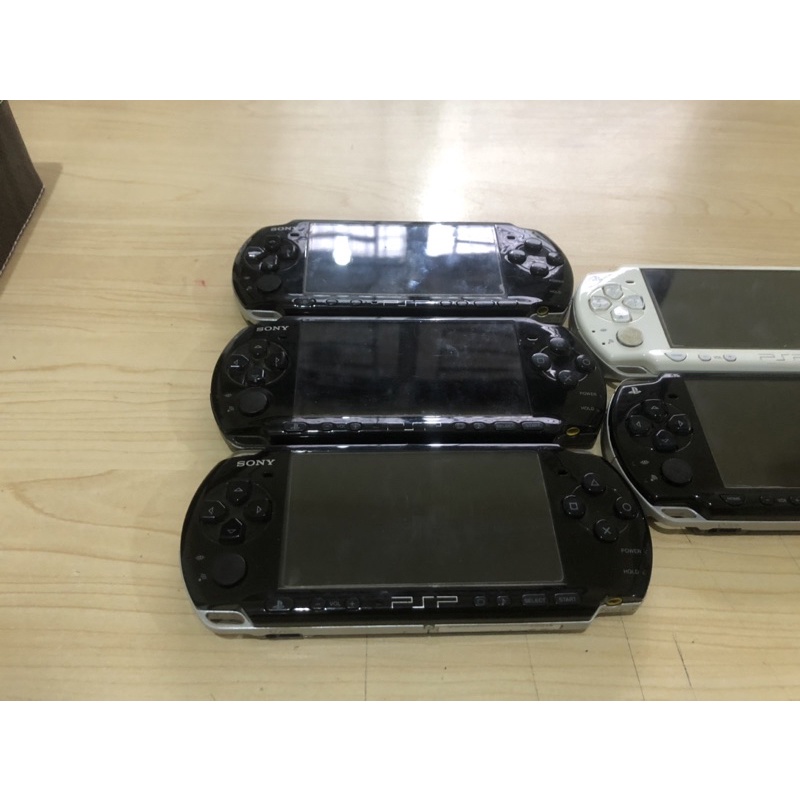 PsP seri 3000 hanya minus lcd