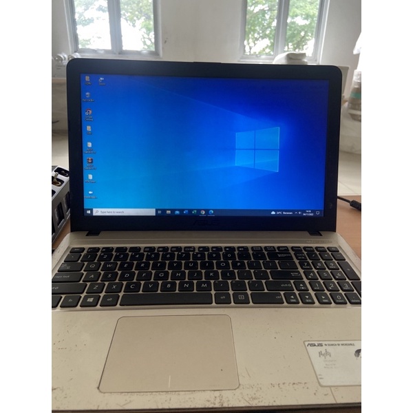 laptop Asus core i3