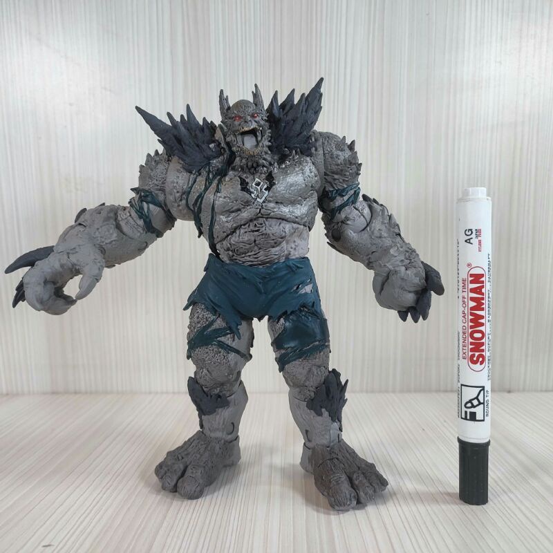 mainan action figuremcfarlane dc multiverse devastator doomsdaytinggi sekitar 7 inchartikulasi loose