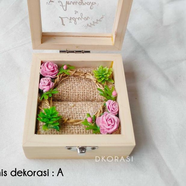 

Kotak cincin kayu jati belanda akrilik + print nama + bantalan cincin