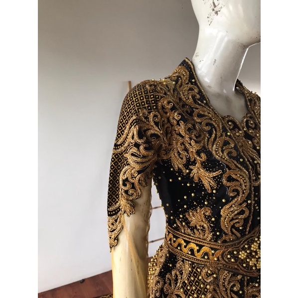 Kebaya  pengantin kutubaru ekor/kebaya pengantin/kebaya jawa/kebaya modern