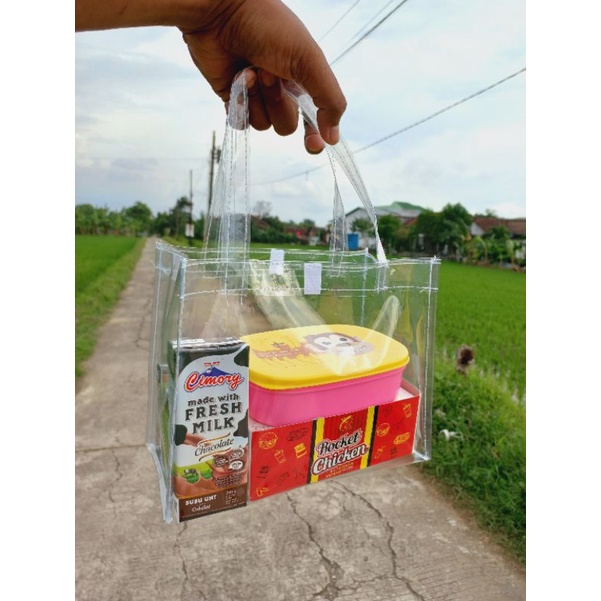 

Tas Ulang Tahun Muat KFC Jumbo (READY STOK) P.25 L.13 T.20