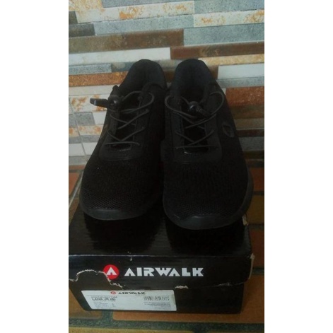 Sepatu anak AIRWALK Size: US 3 UK 2 EUR 33 Kondisi second sesuai gambar (sangat baik mulus) Original