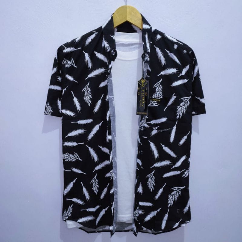 Kemeja Pria Lengan Pendek Cowok distro Surfing Best Quality Motif Pantai Terbaru Terkini Casual Size M L XL D05