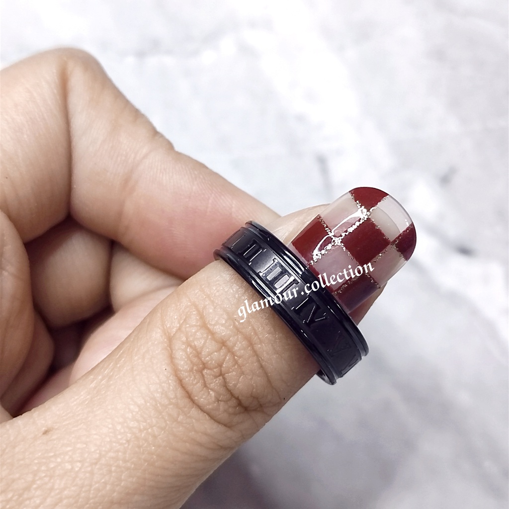 Cincin Lapis Stainless Model Angka Romawi Fashion Kekinian Anti Karat Fashion Wanita/Pria