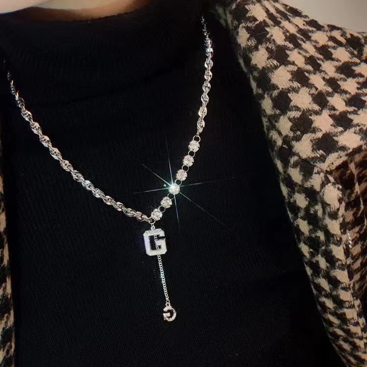 Kalung Rantai Klavikula Hias Liontin Mutiara Berlian Rumbai Untuk Wanita