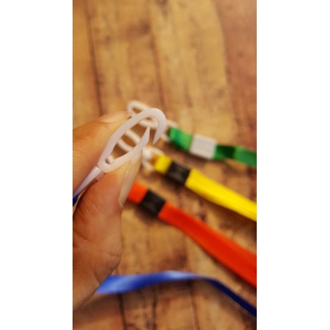 Tali ID Card Cantol Bahan Plastik - Tali Gantung ID Card + Cantolan - Merah