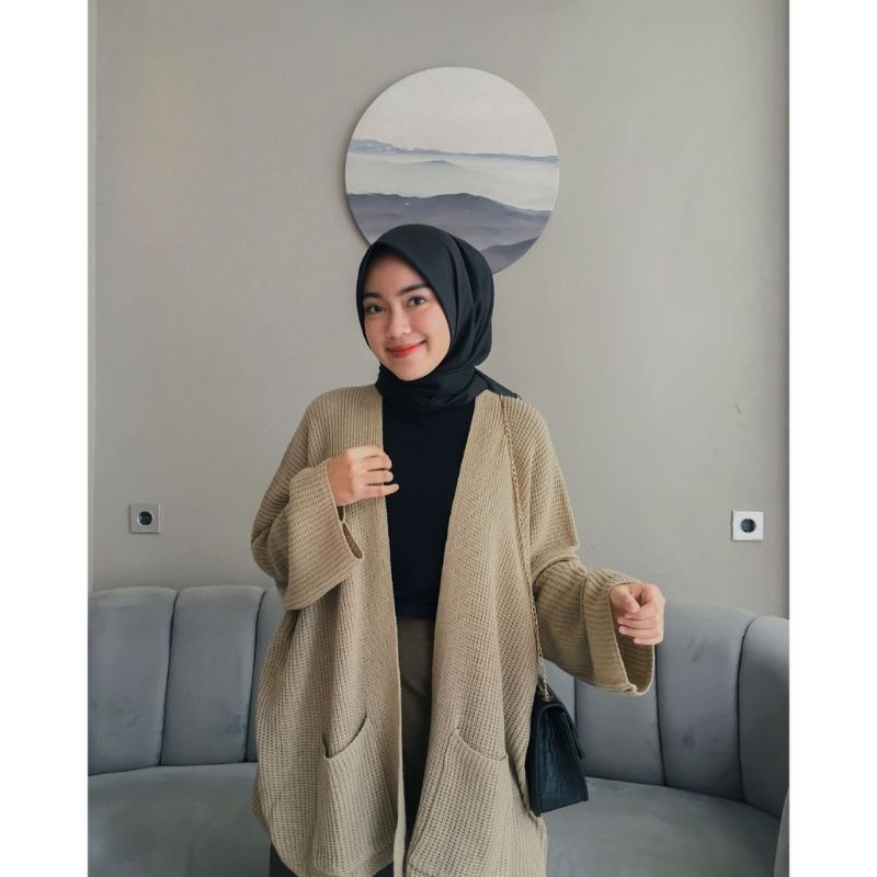 Outer Rajut Wanita lavela locy oversize