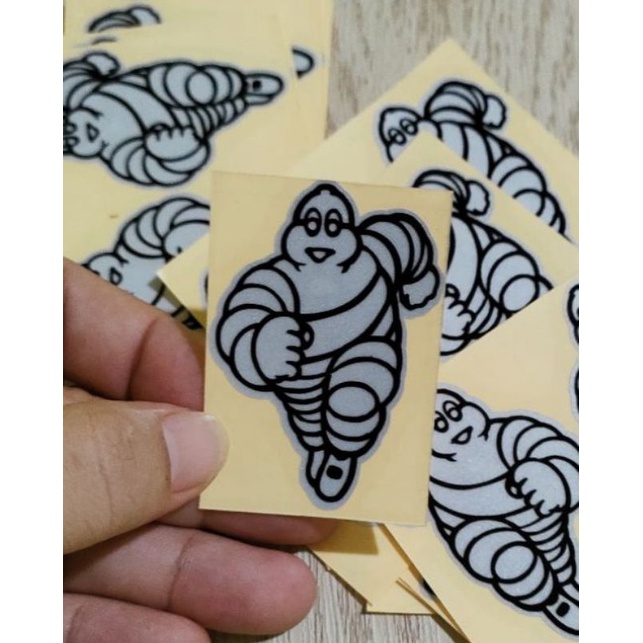 

STIKER MICHELIN cutting