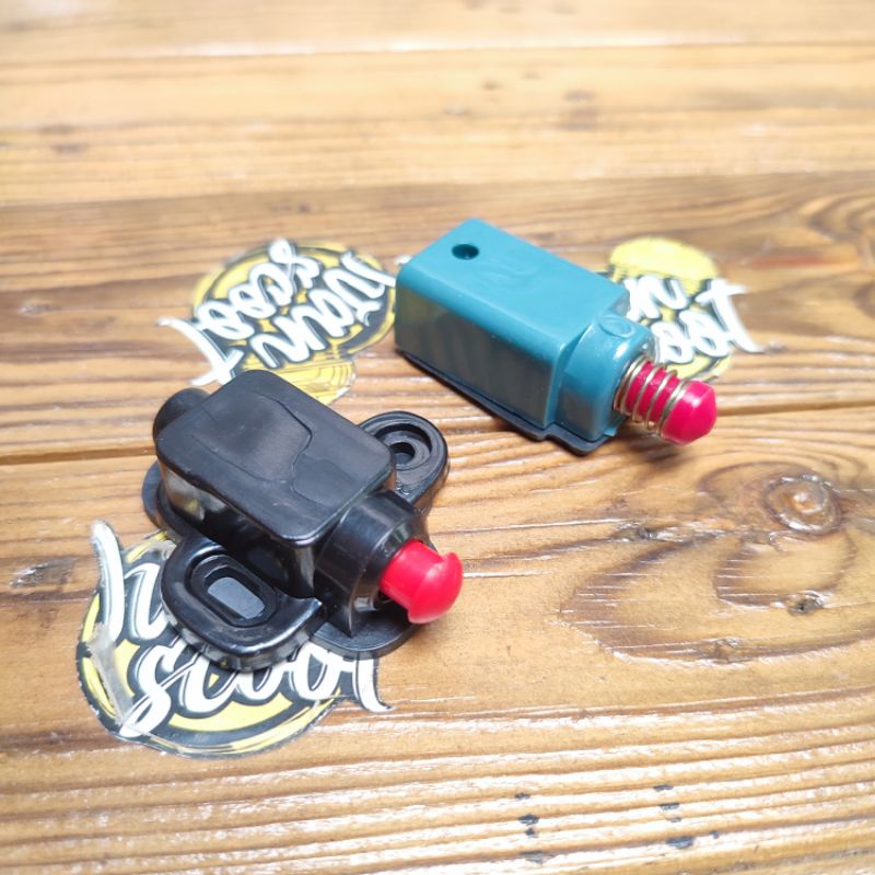 SWITCH REM STOP VESPA LAMPU REM VESPA SUPER SPRINT PX EXCEL PTS SAKLAR REM BELAKANG VESPA SWITCH VES