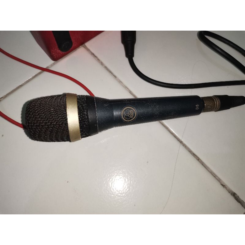 Mic AKG D5 ORIGINAL second fungsi normal. Focusrite 2i2 1st Generation second fungsi normal.